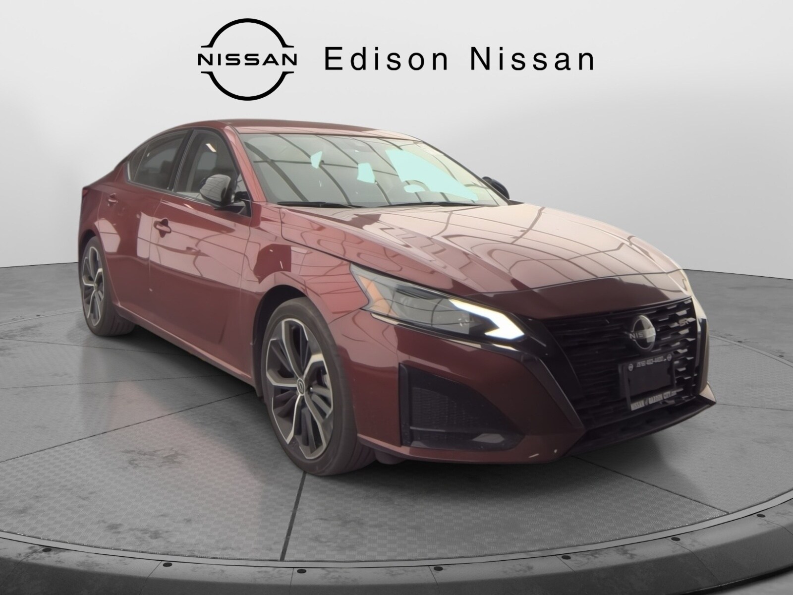 2023 Nissan Altima 2.5 SR photo 2