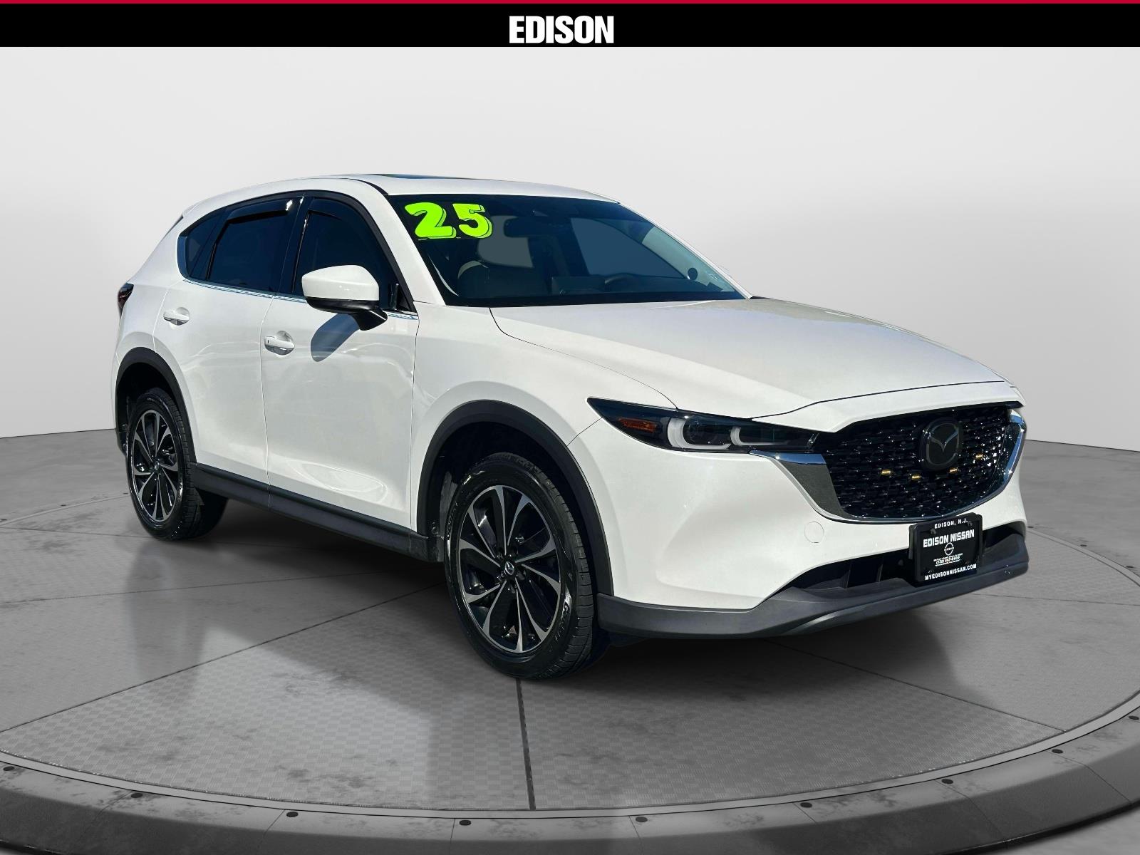 2022 Mazda CX-5 S Premium package