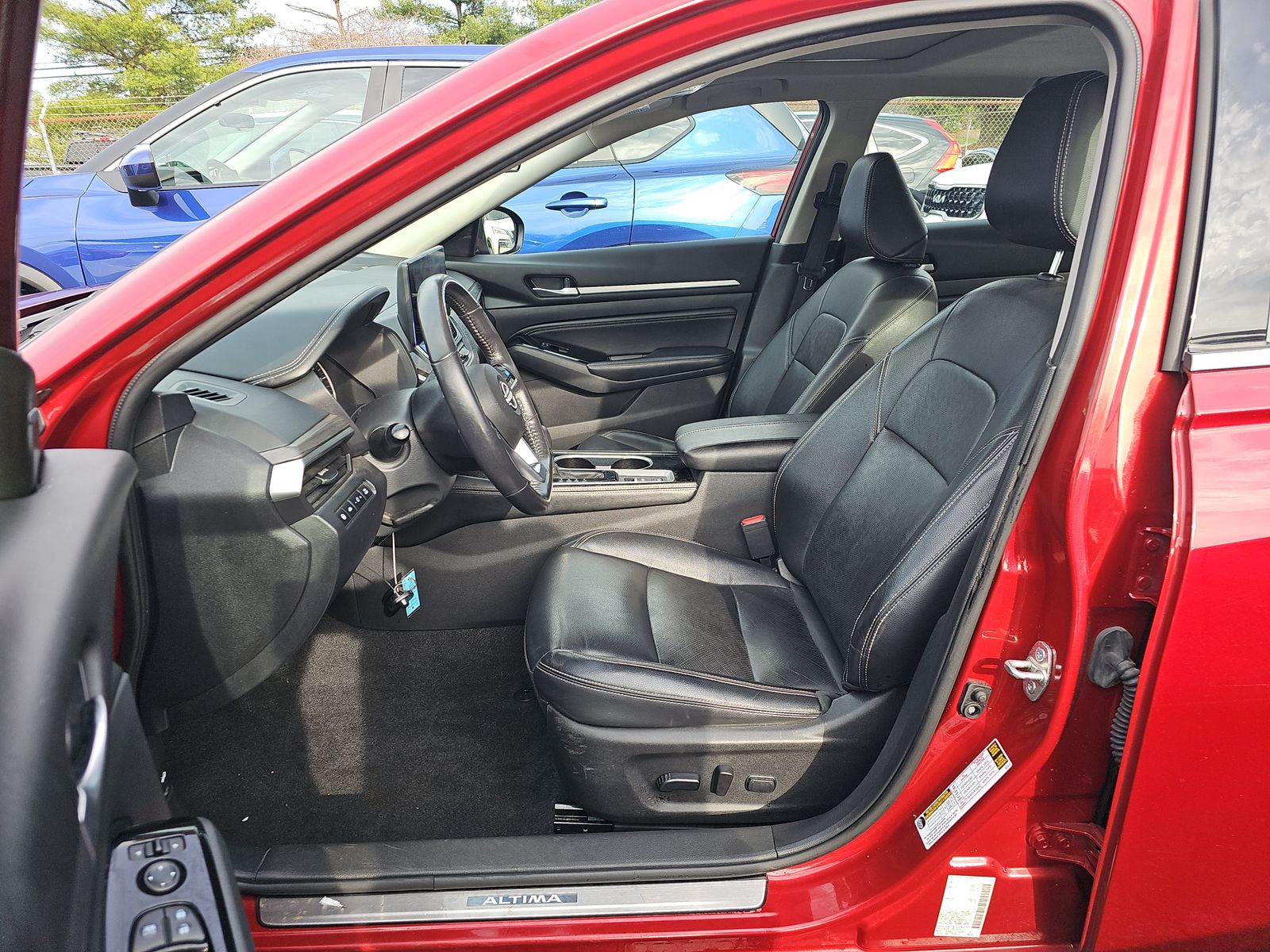 2023 Nissan Altima 2.5 SL photo 3