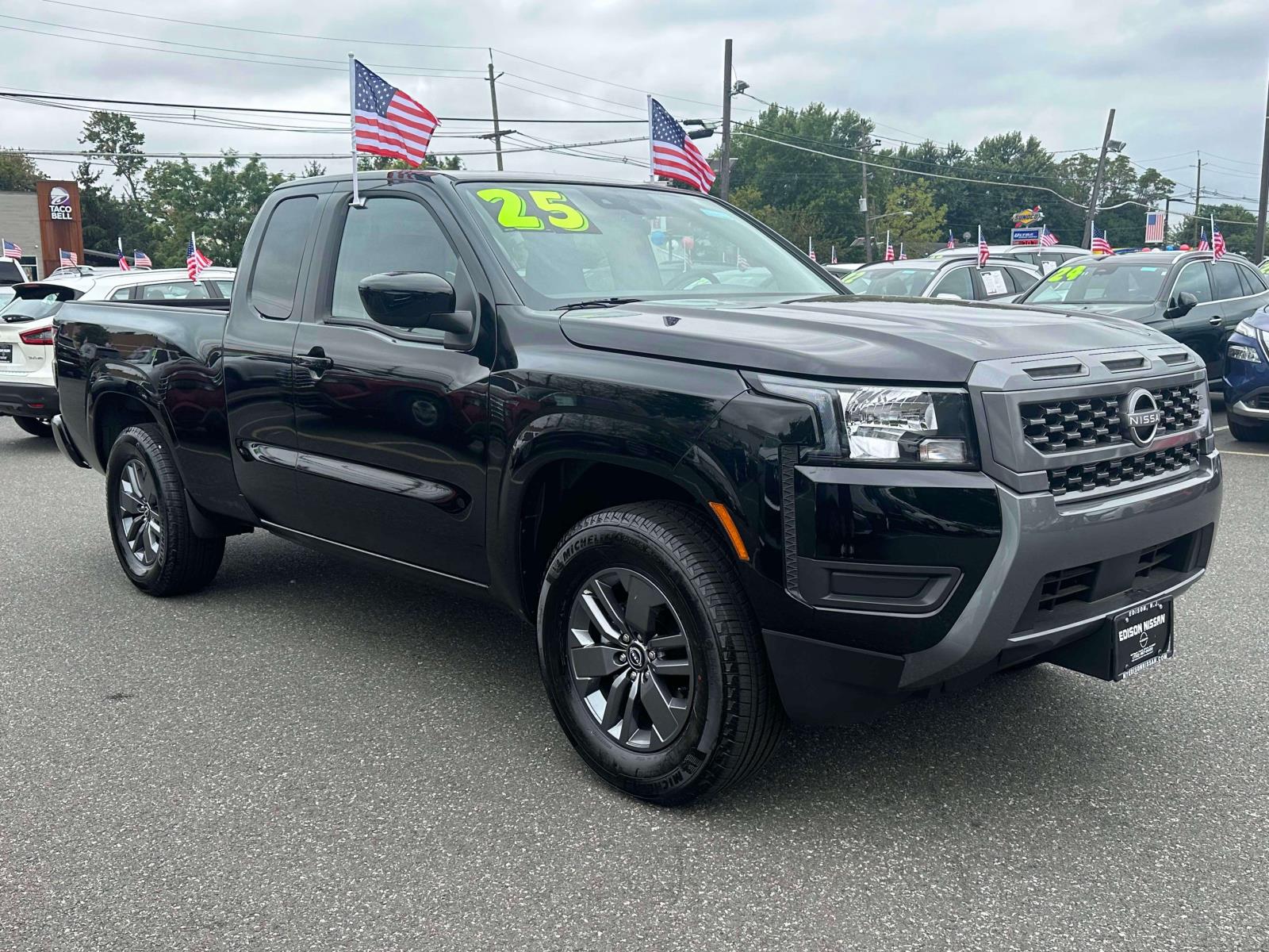 2025 Nissan Frontier Extended Cab Pickup 