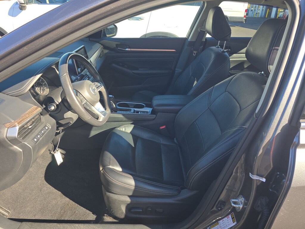 Used 2023 Nissan Sentra SV CVT Car