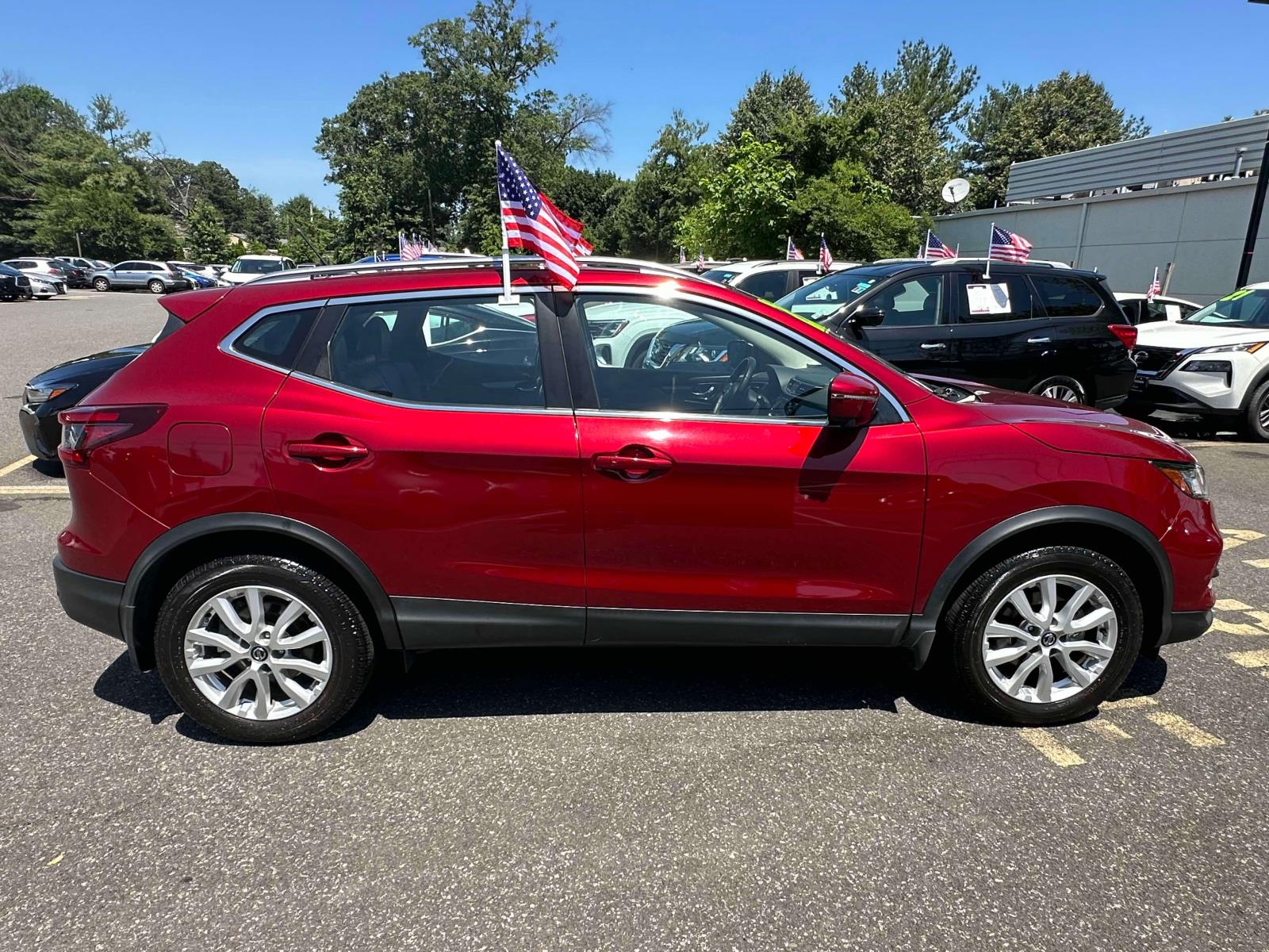 2022 Nissan Rogue Sport SV photo 3