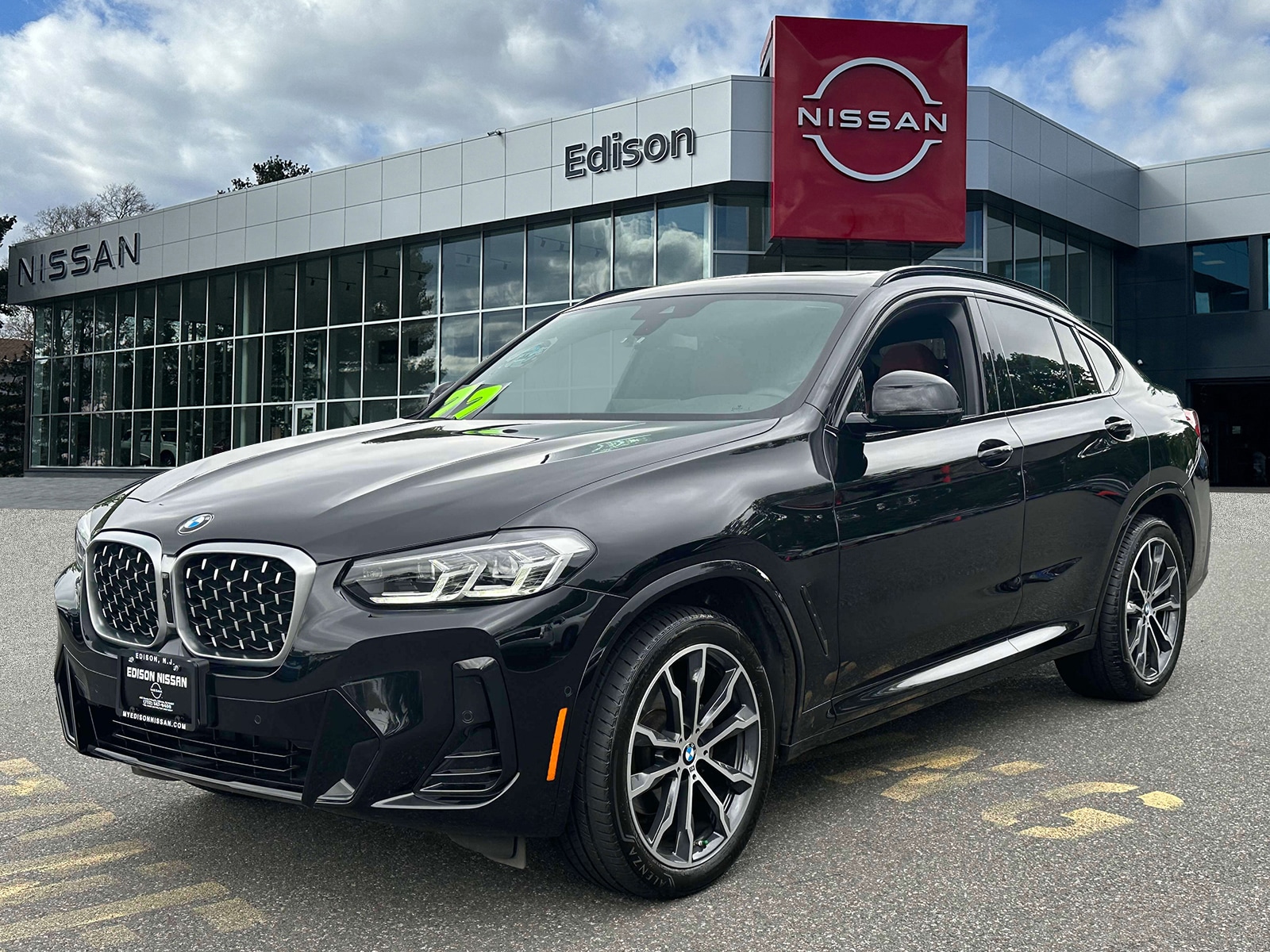 Used 2022 BMW X4 30i with VIN 5UX33DT03N9N08228 for sale in Edison, NJ