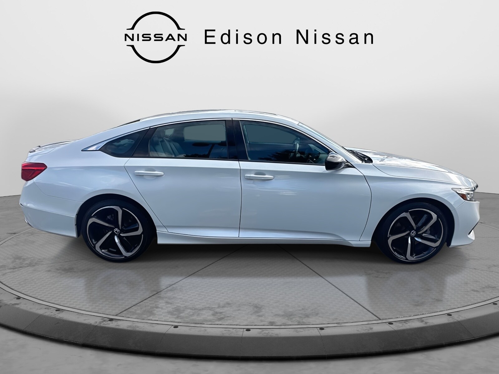 2022 Honda Accord Sport 2.0T photo 3