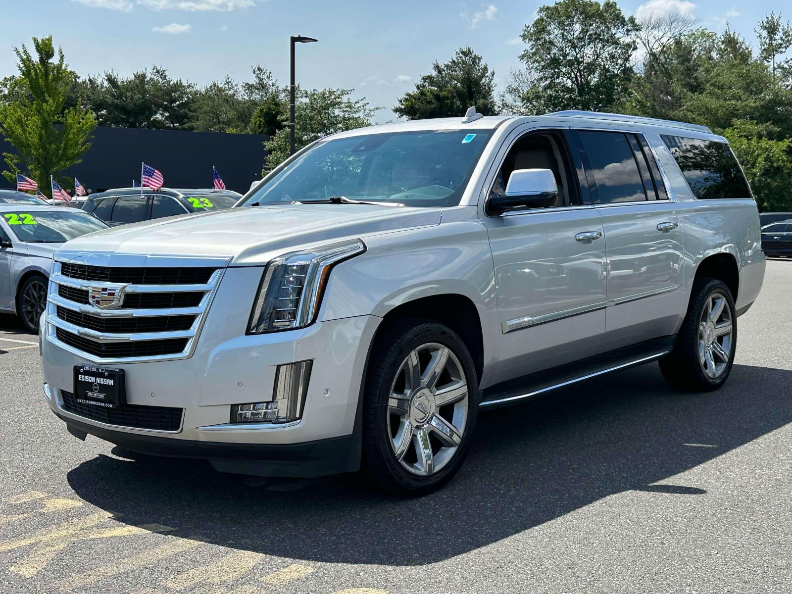 Used 2020 Cadillac Escalade ESV Luxury with VIN 1GYS3HKJ6LR162486 for sale in Edison, NJ