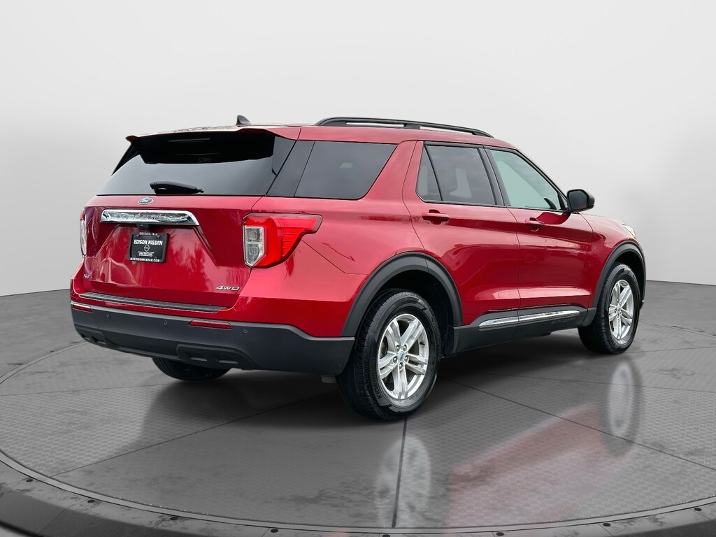 Used 2023 Ford Explorer XLT 4WD Sport Utility