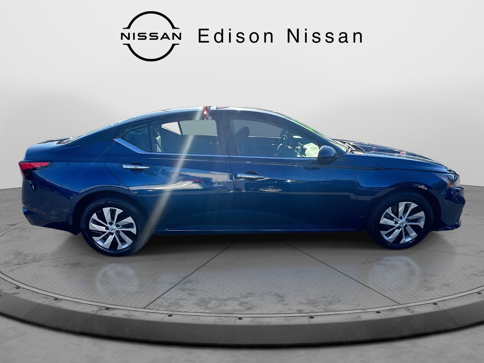 2022 Nissan Altima 2.5 S photo 3