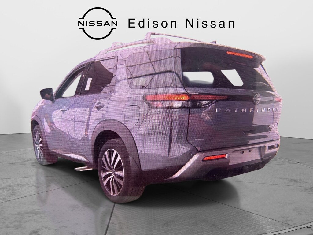 Used 2025 Nissan Pathfinder Platinum 4WD Sport Utility