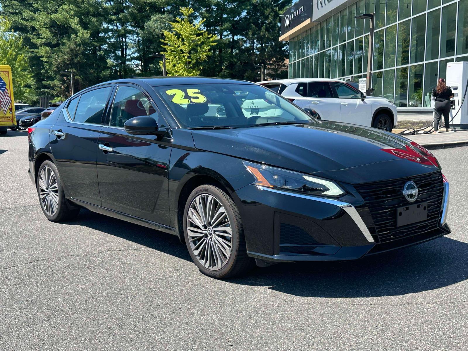 2025 Nissan Altima Car 
