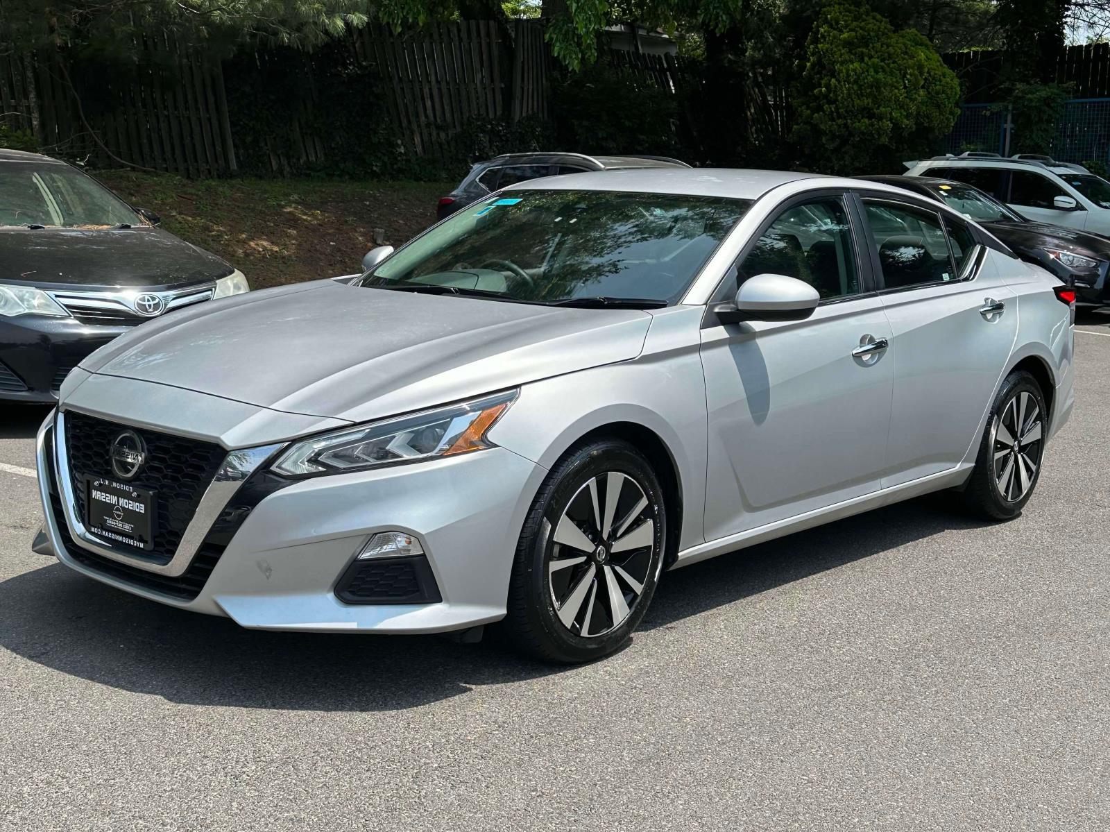 Used 2022 Nissan Altima SV with VIN 1N4BL4DVXNN398136 for sale in Edison, NJ