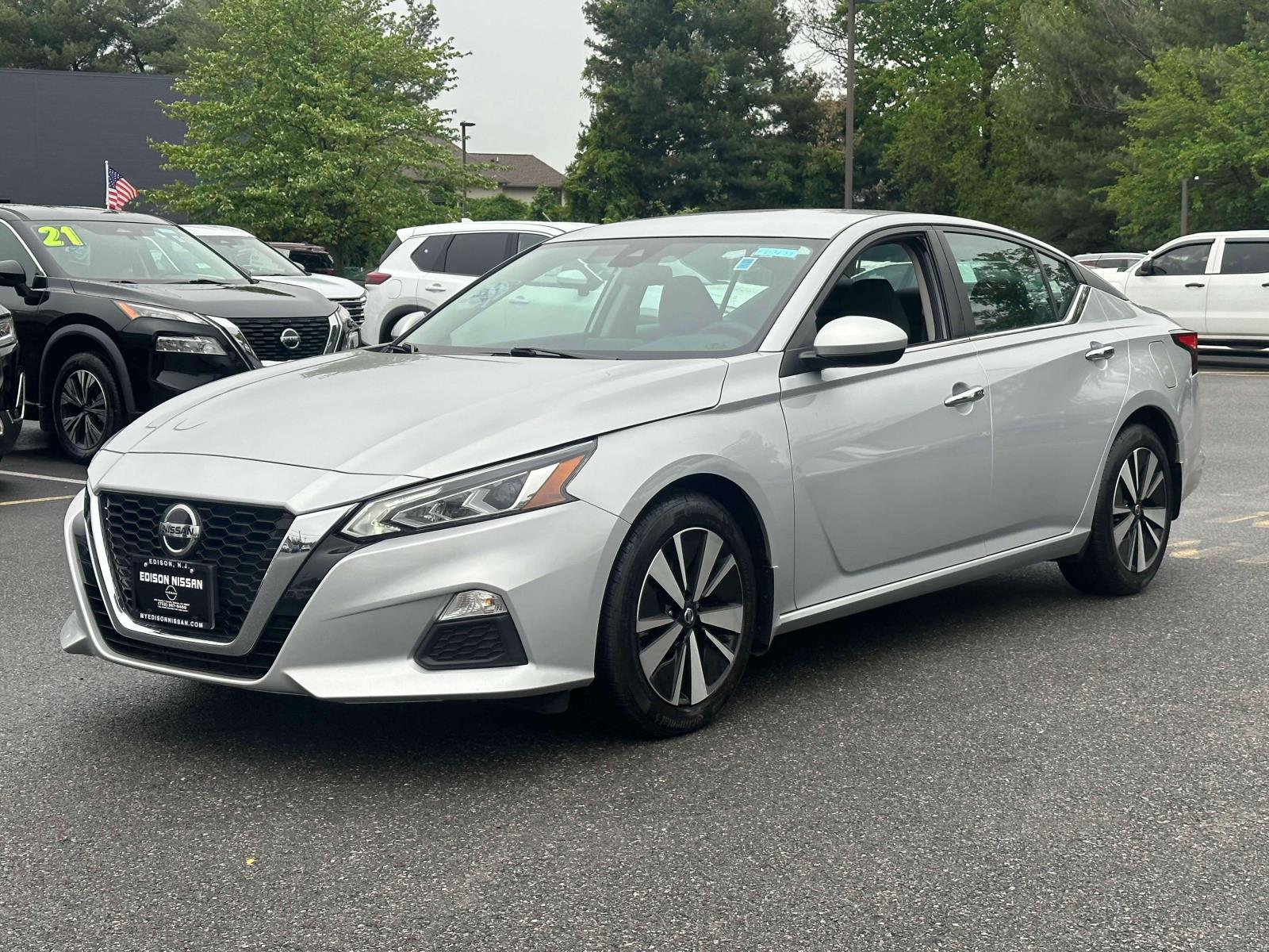 Used 2022 Nissan Altima SV with VIN 1N4BL4DV2NN322460 for sale in Edison, NJ
