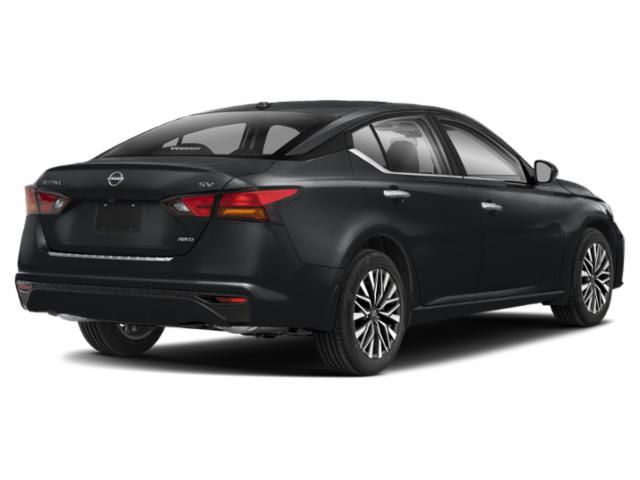 2025 Nissan Altima SV photo 2