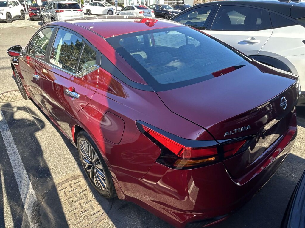 Used 2024 Nissan Altima 2.5 SV Sedan Car