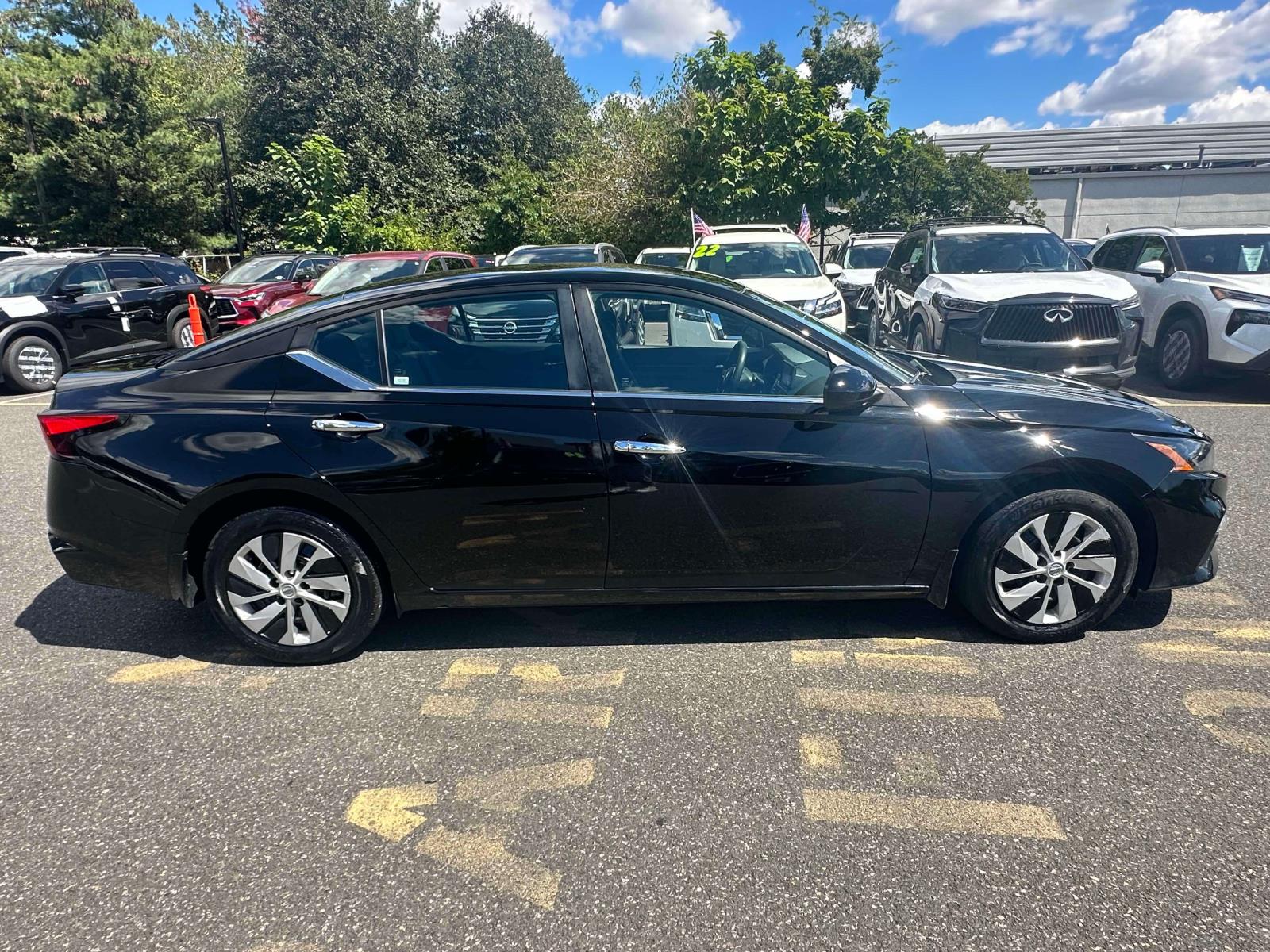 2022 Nissan Altima 2.5 S photo 3