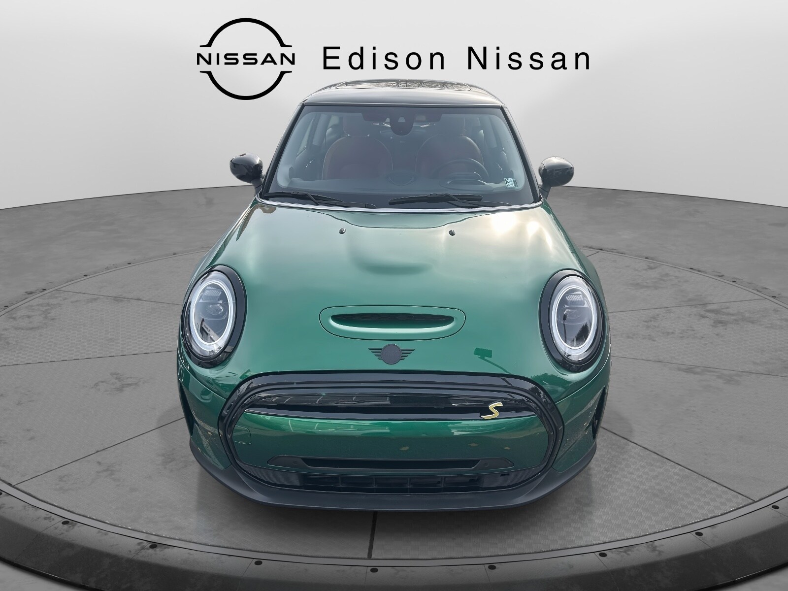 2023 Mini Cooper 2 Door Hardtop SE photo 2