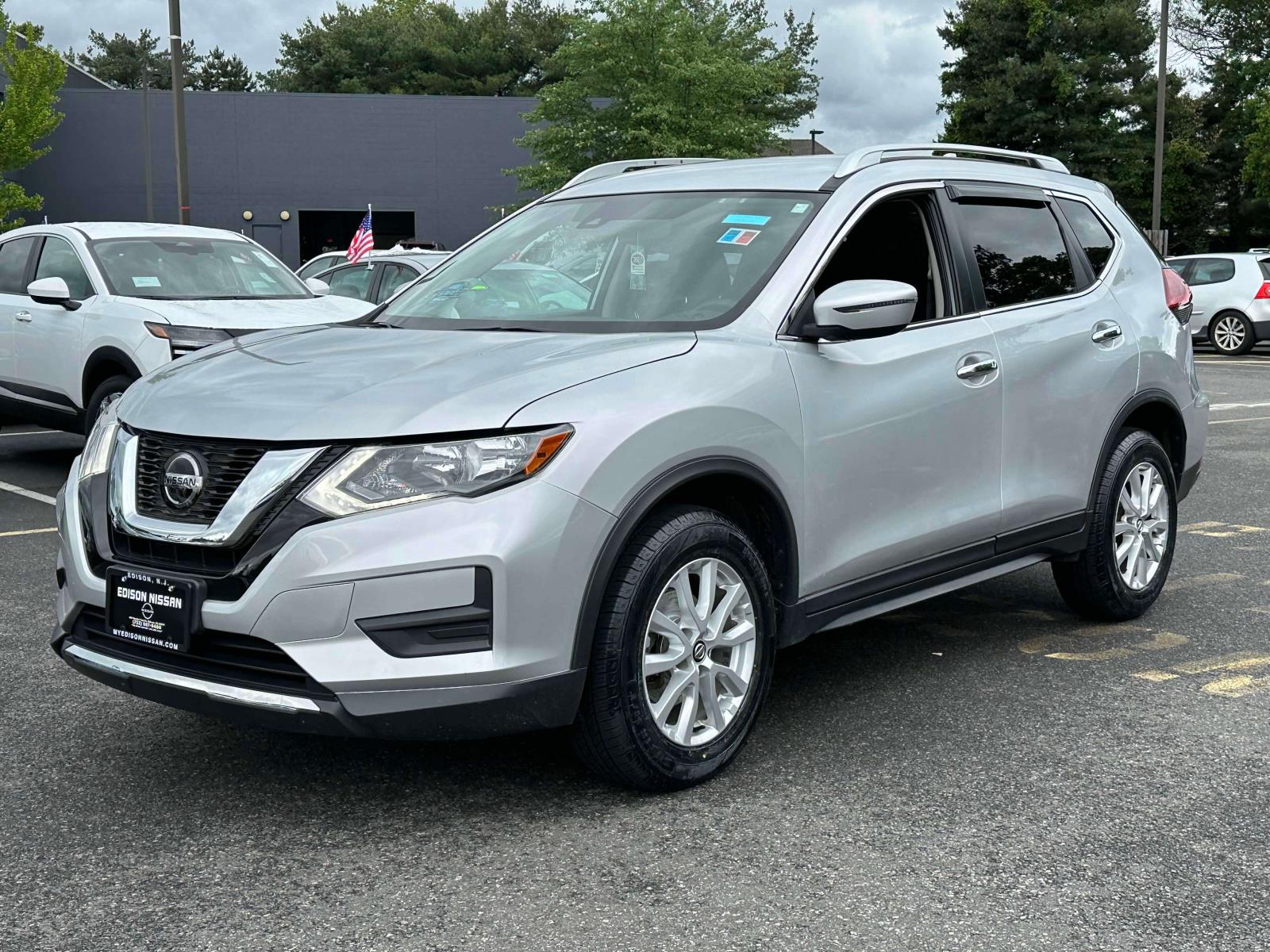 Used 2020 Nissan Rogue SV with VIN JN8AT2MV0LW110985 for sale in Edison, NJ