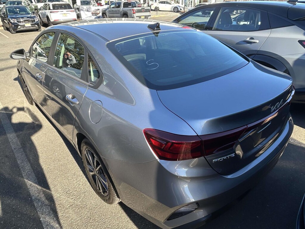 Used 2024 Kia Forte LXS IVT Car