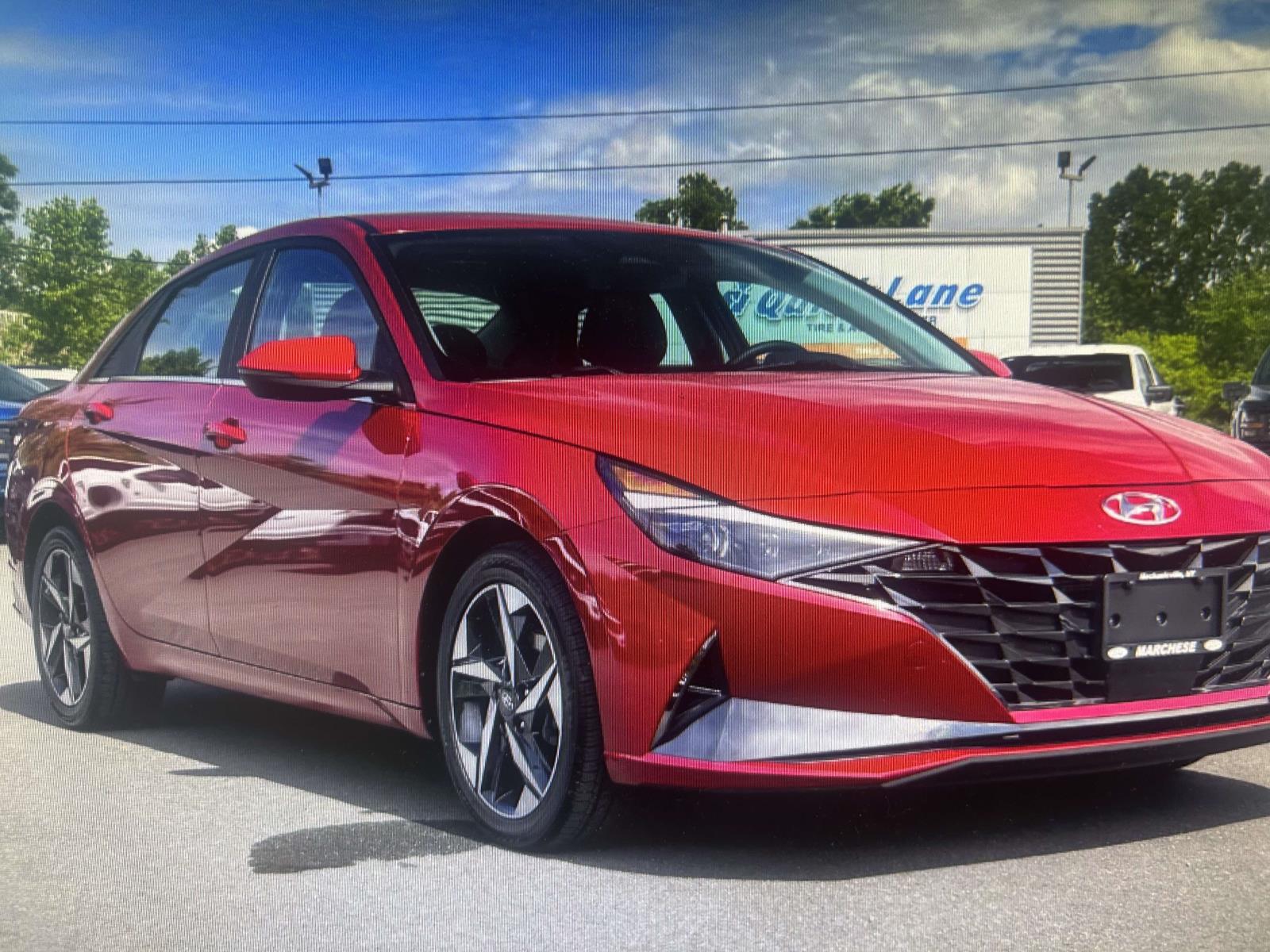 2023 Hyundai Elantra Limited photo 3