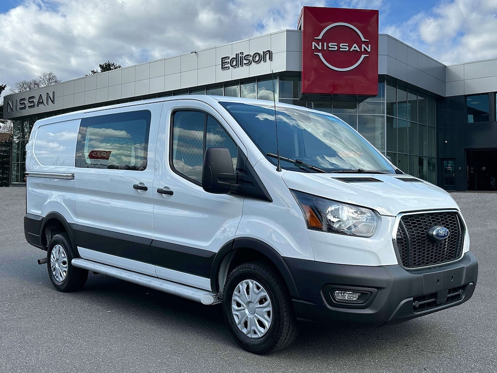 Used 2023 Ford Transit Cargo Van T-250 130 Low Rf 9070 GVWR RWD Mini-van, Cargo