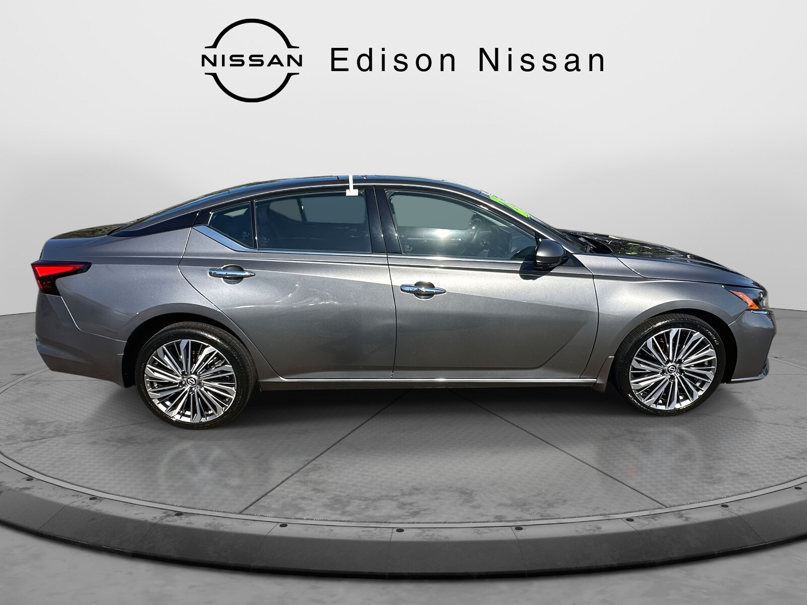 2023 Nissan Altima 2.5 SL photo 3