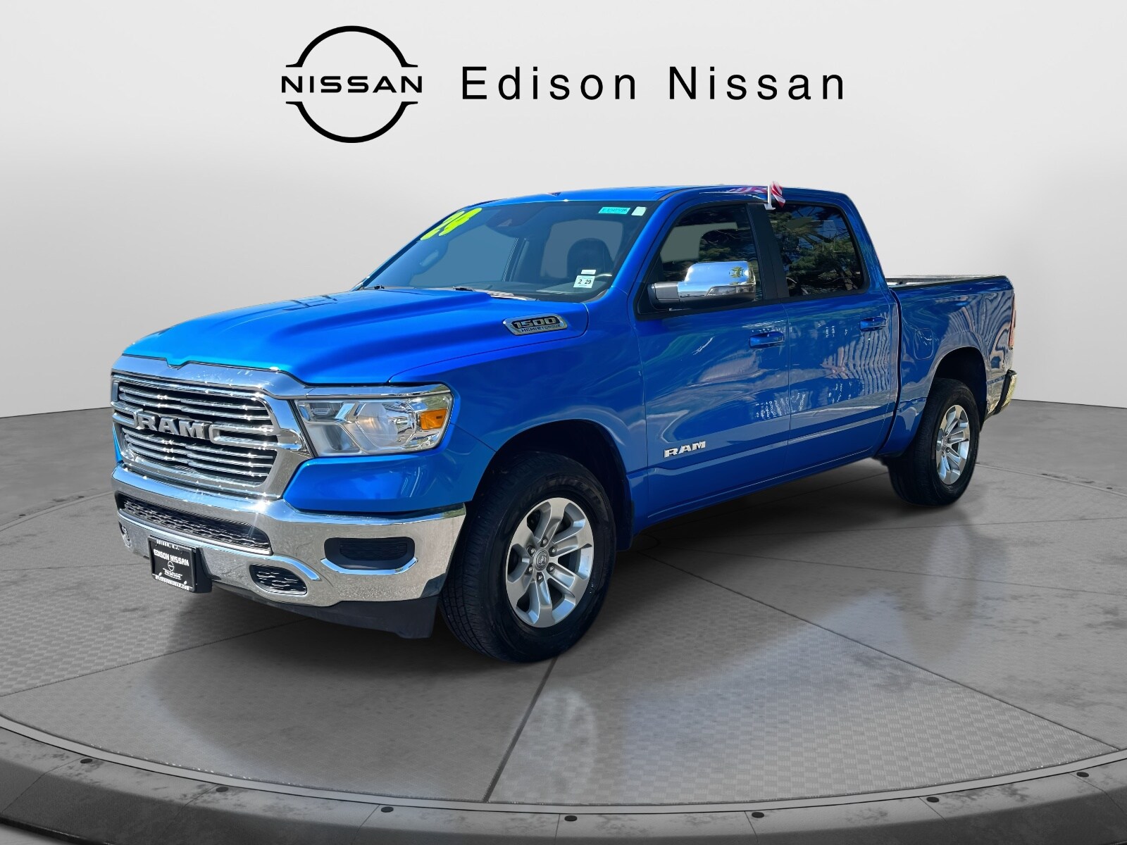 2024 Ram 1500 Laramie photo 2