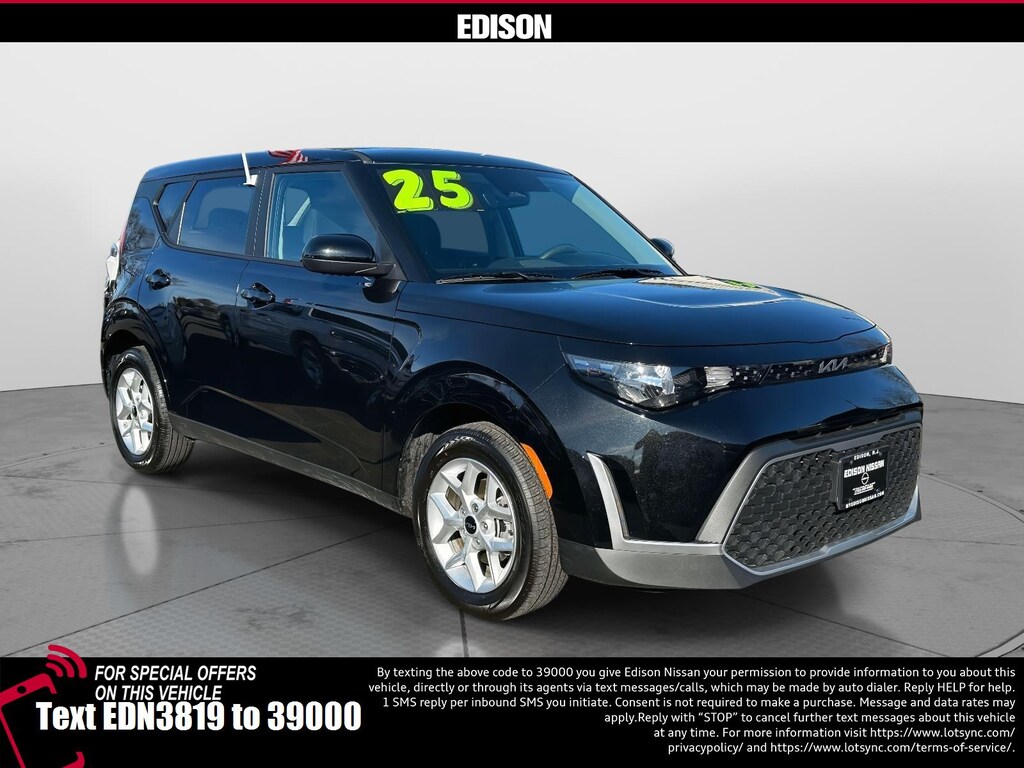 Used 2025 Kia Soul LX FWD Car