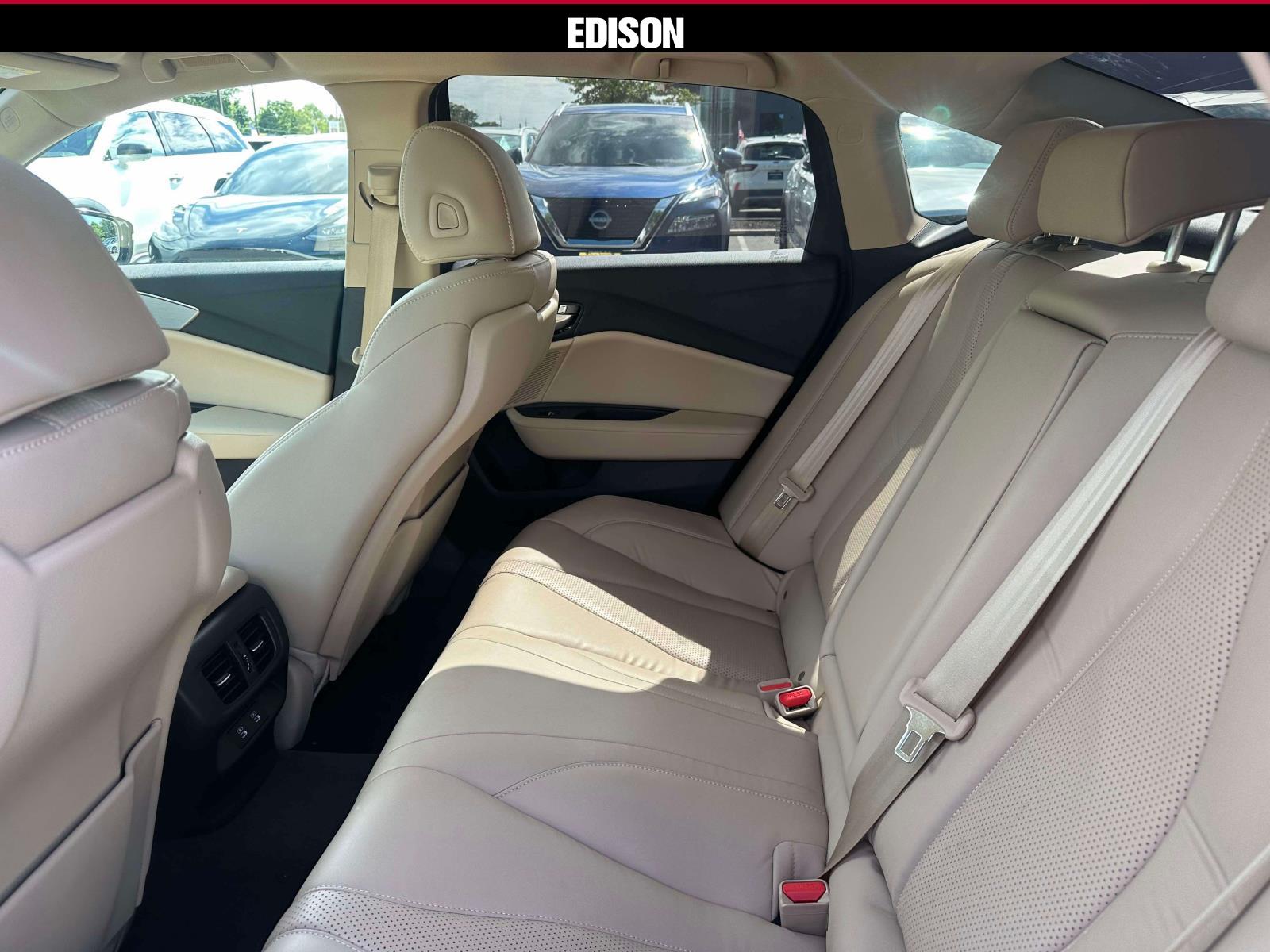 2025 Acura TLX Technology Package - Photo 9