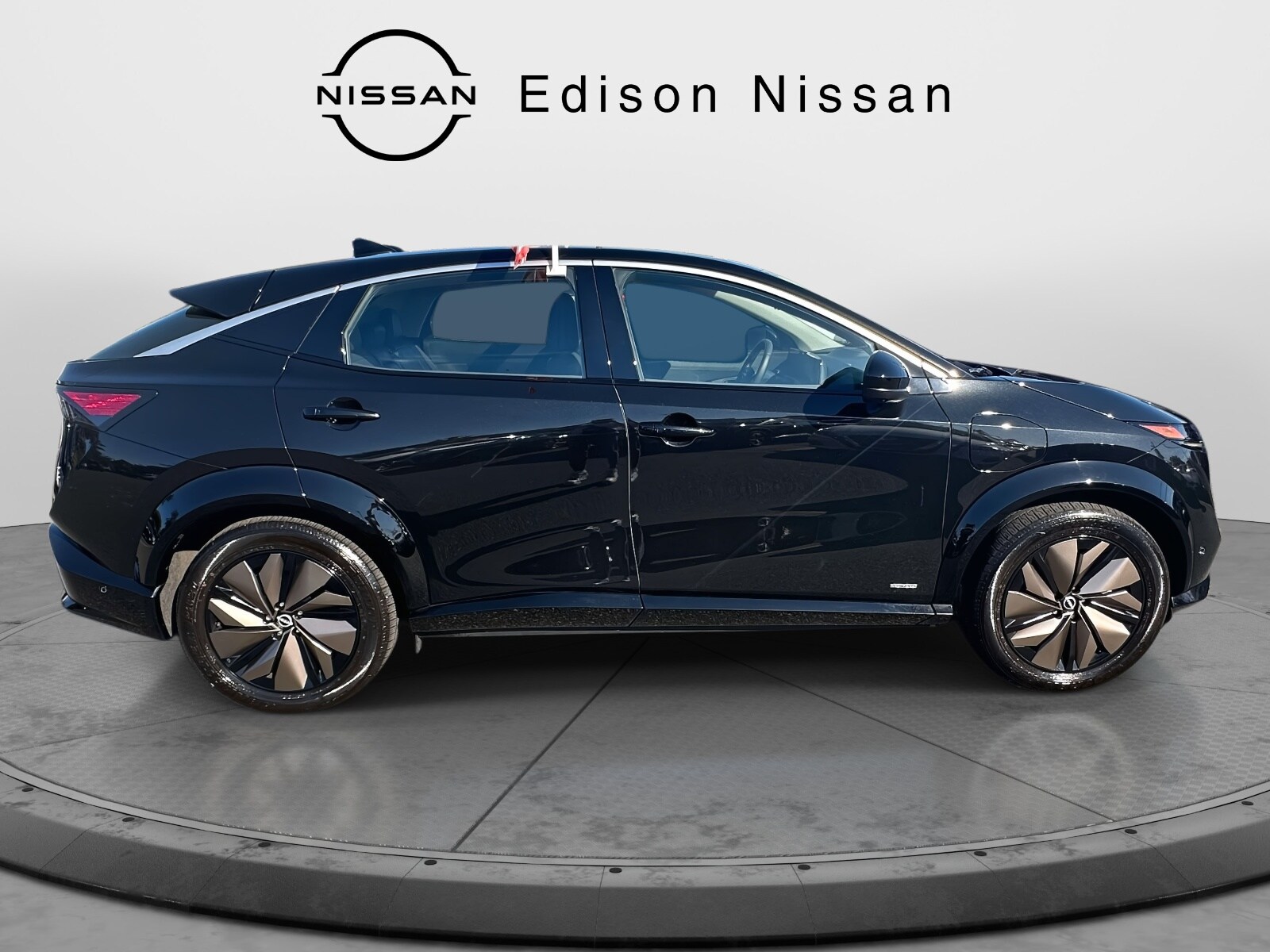 2023 Nissan ARIYA Premiere photo 3