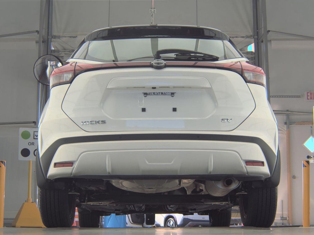 Used 2024 Nissan Kicks SV FWD Sport Utility