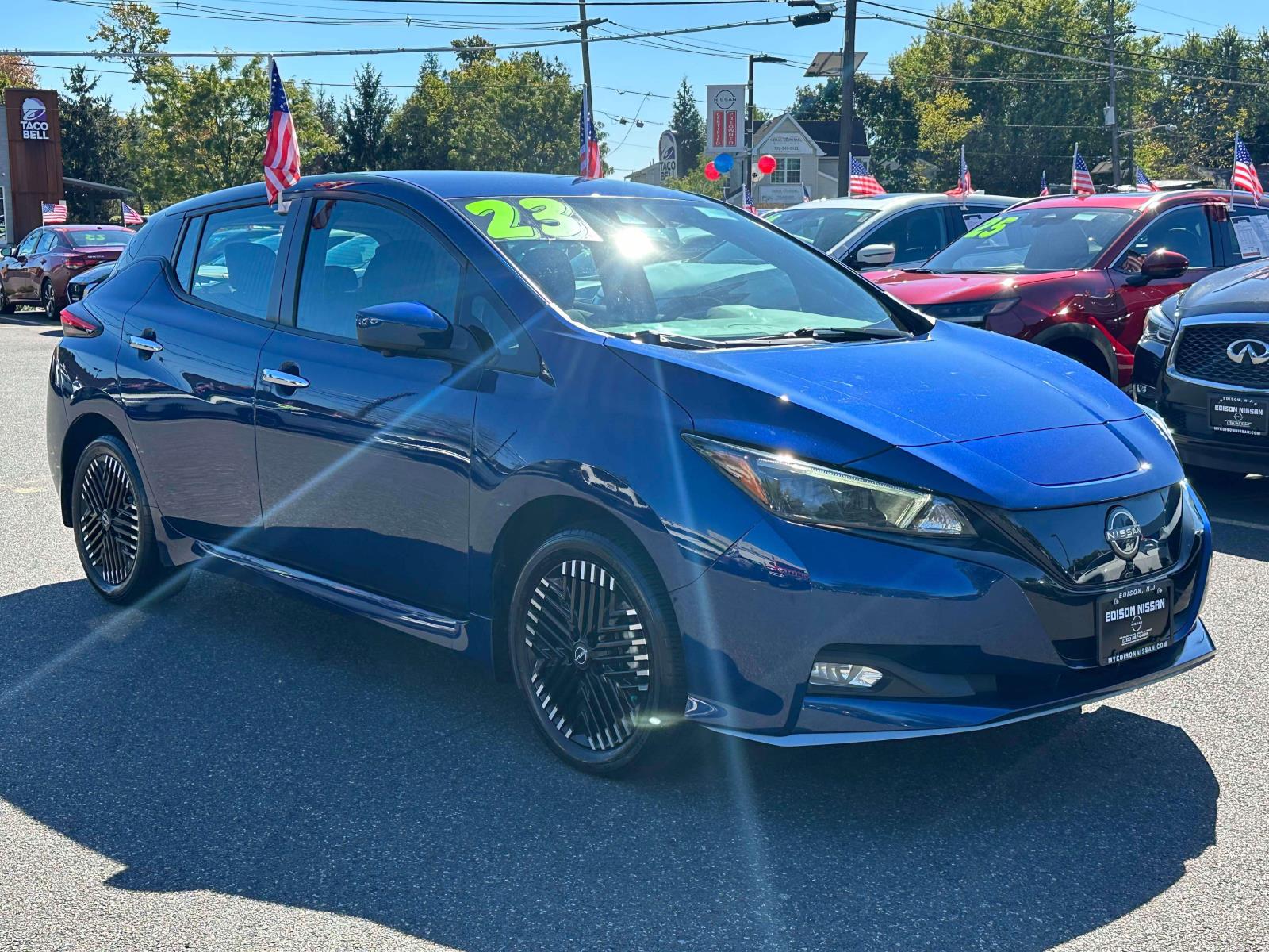 2023 Nissan LEAF Car 