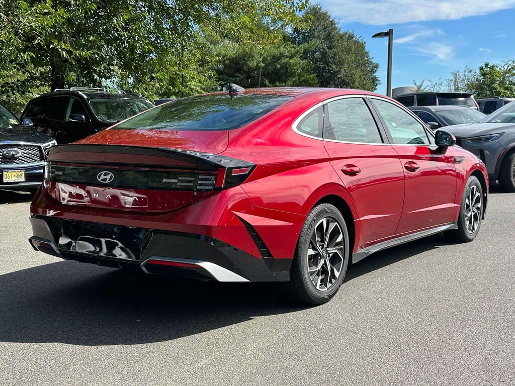Used 2024 Hyundai Sonata SEL 2.5L FWD Car
