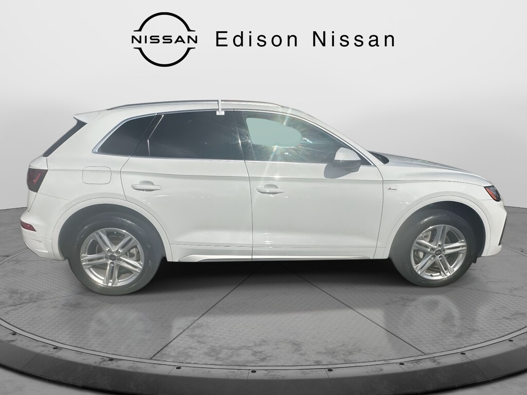 Used 2024 Audi Q5 S line Premium Plus 55 TFSI e quattro Sport Utility