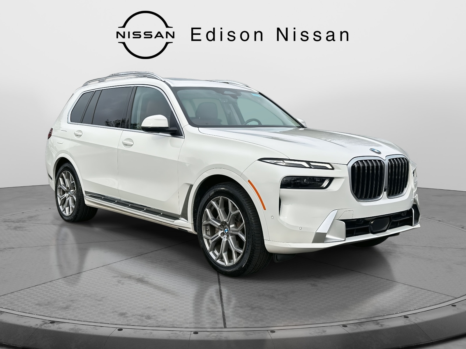 2024 BMW X7 40i's photo