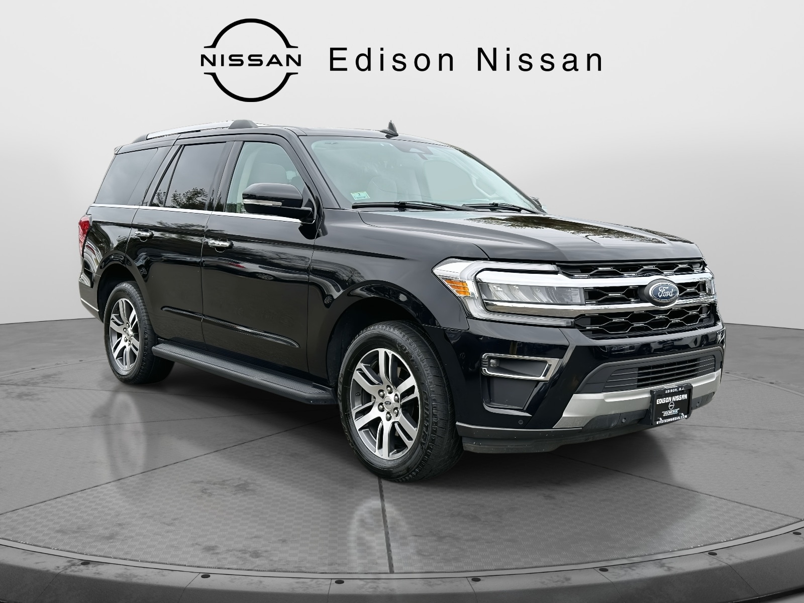 2024 Ford Expedition Limited's photo