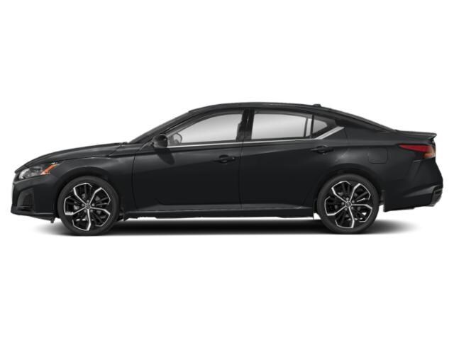 2025 Nissan Altima SR photo 3