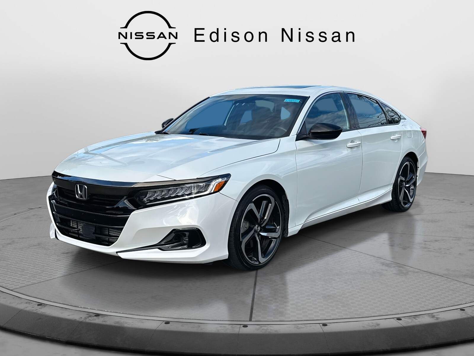 2022 Honda Accord Sport 2.0T photo 2