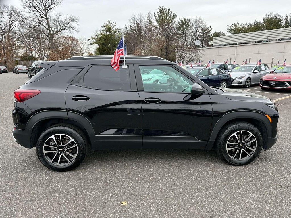 Used 2025 Chevrolet TrailBlazer AWD LT Sport Utility