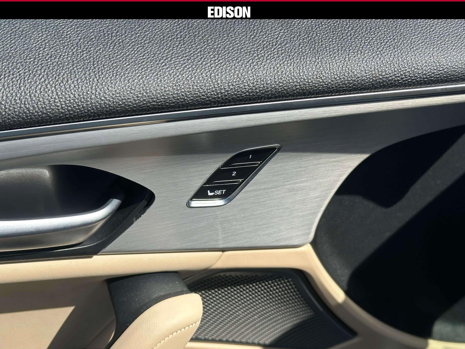 2025 Acura TLX Technology Package - Photo 17