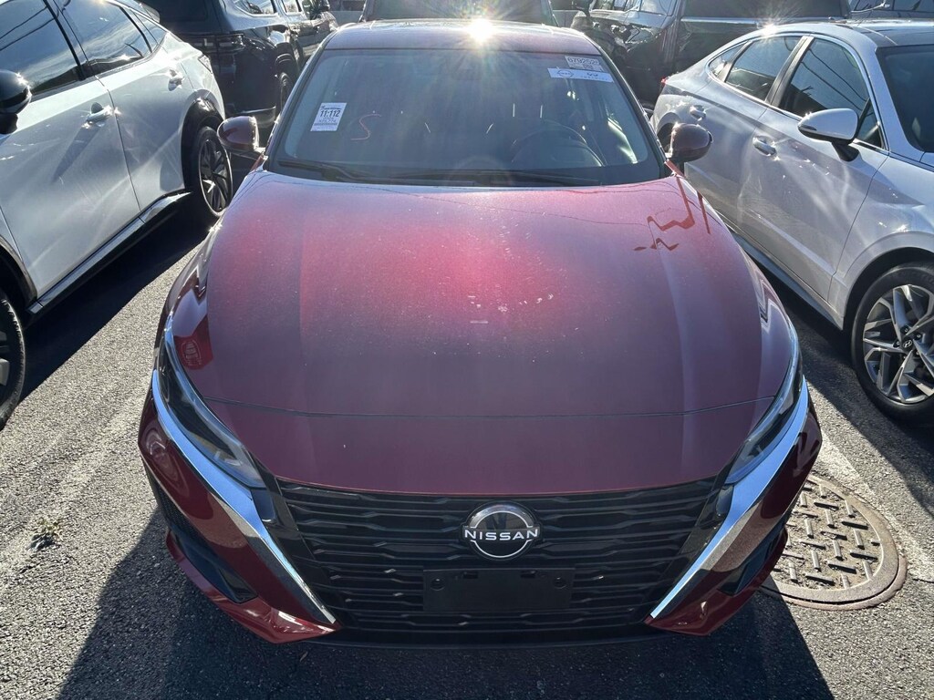 Used 2024 Nissan Altima 2.5 SV Sedan Car