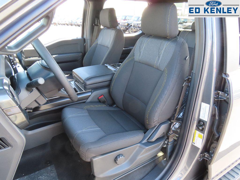 2025 Ford F-150 STX photo 2