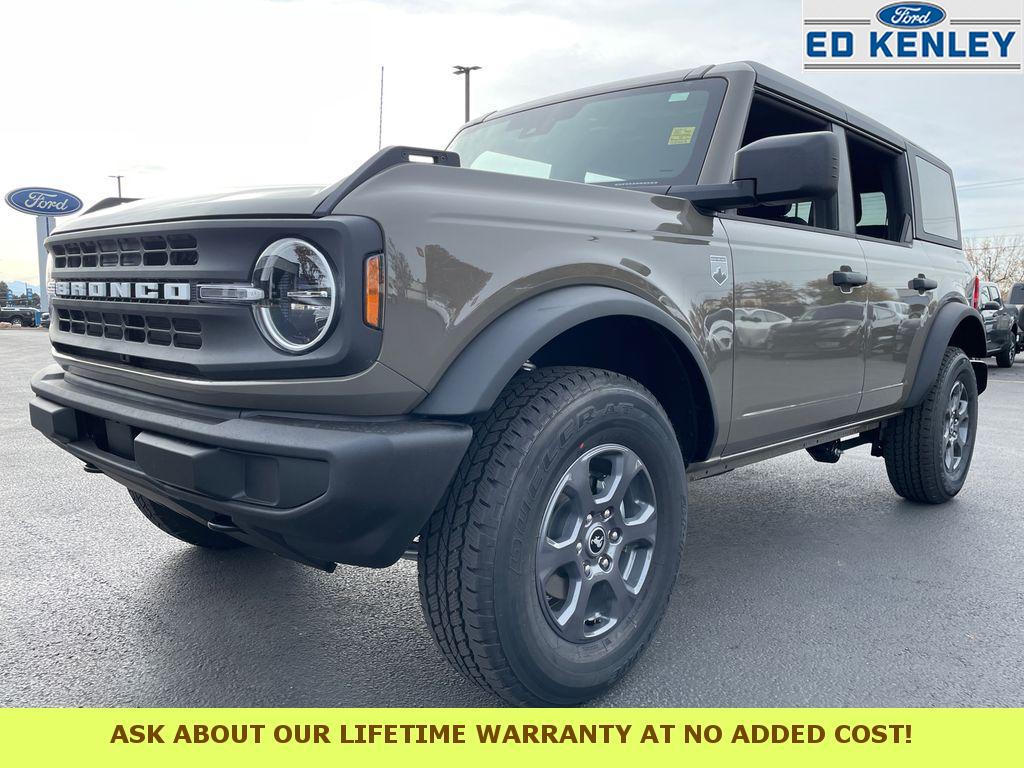 2025 Ford Bronco 4-Door Big Bend's photo