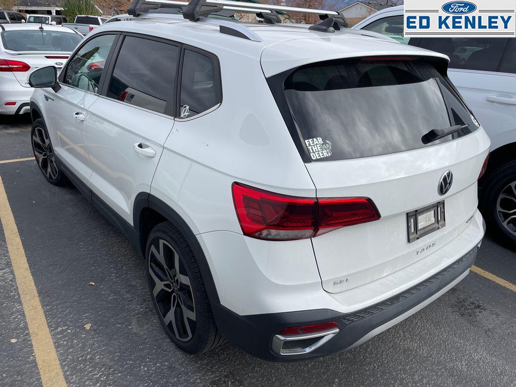 2023 Volkswagen Taos SEL photo 3
