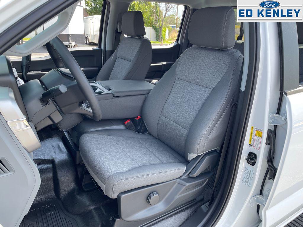 2025 Ford F-350 XL photo 3