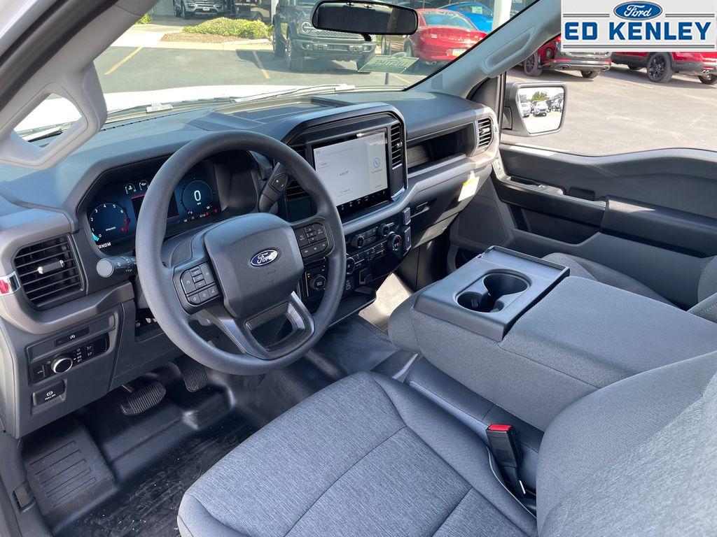 2025 Ford F-150 XL photo 4