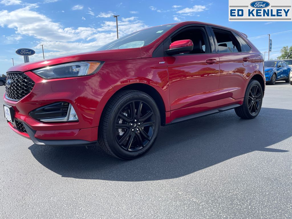 2021 Ford Edge SUV 