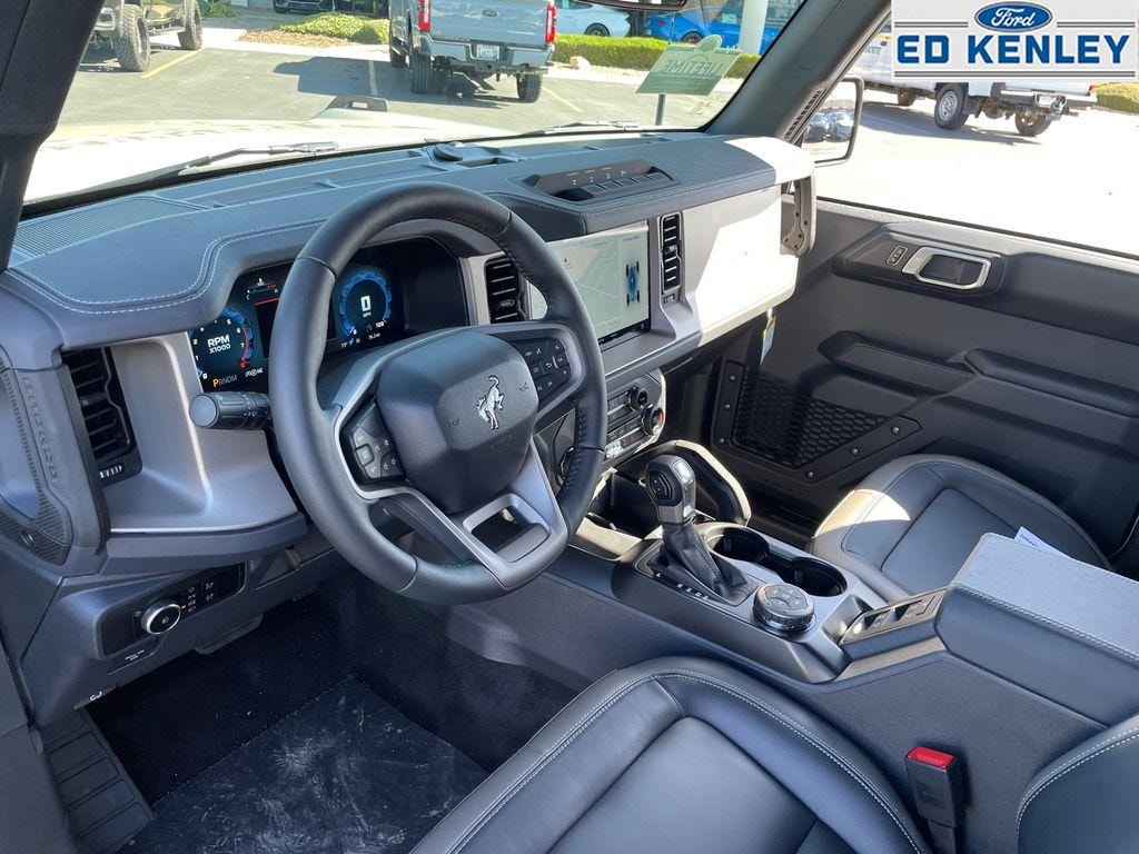 New 2025 Ford Bronco Outer Banks SUV