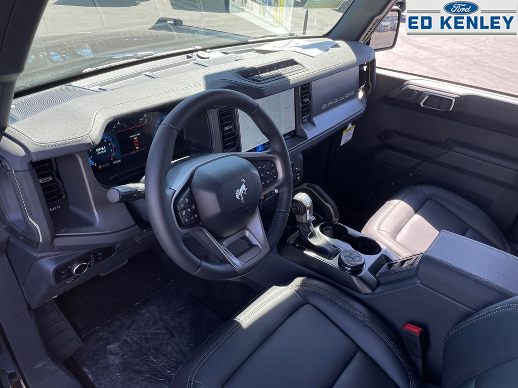 2025 Ford Bronco Badlands photo 4