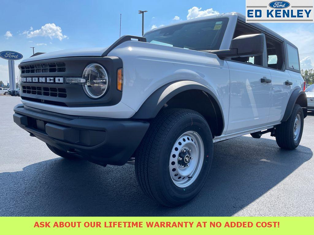 2025 Ford Bronco 4-Door Base's photo