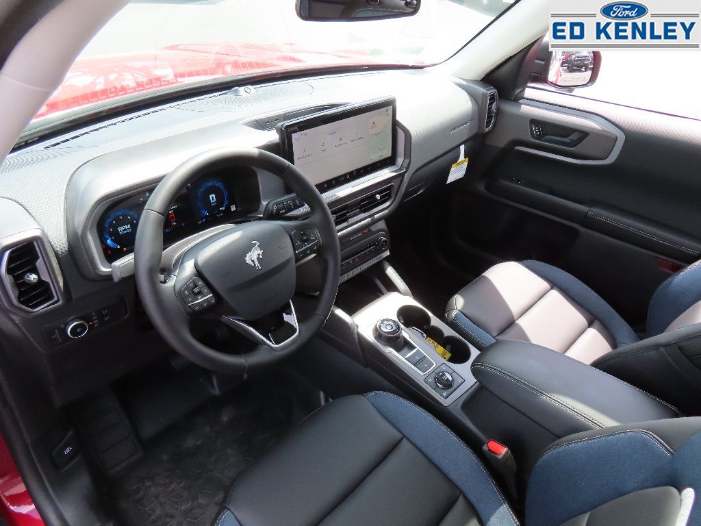 2025 Ford Bronco Sport Outer Banks photo 4