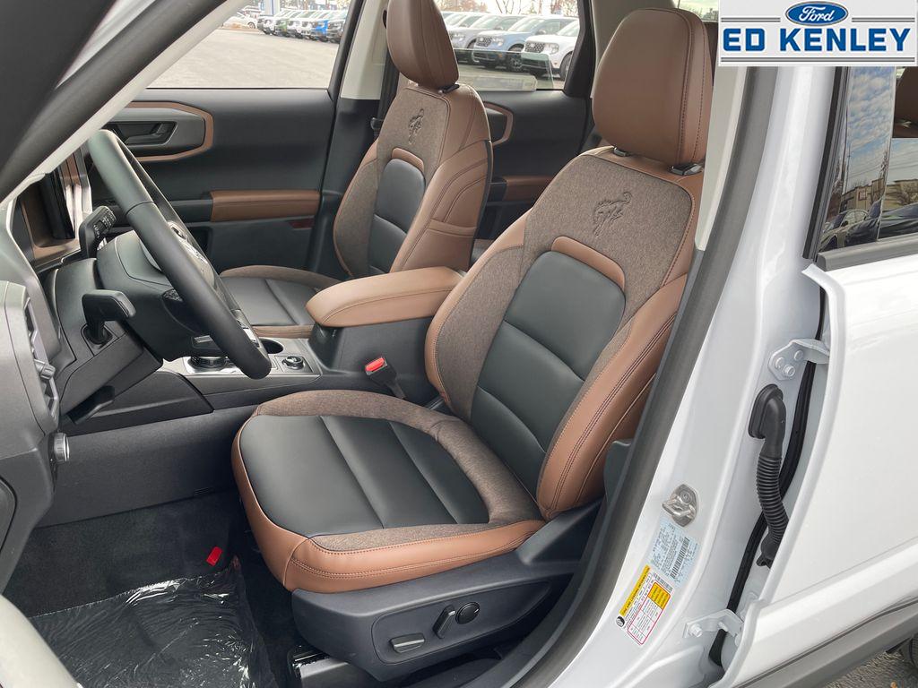 2025 Ford Bronco Sport Outer Banks photo 3